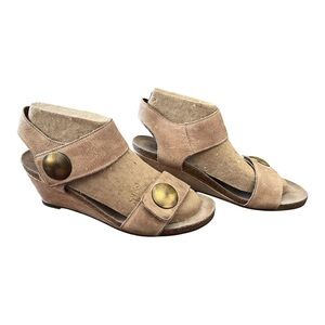 Taos Carousel Women's Tan Leather Wedge Adjustable Sandal Support Sz 9 - 9.5
